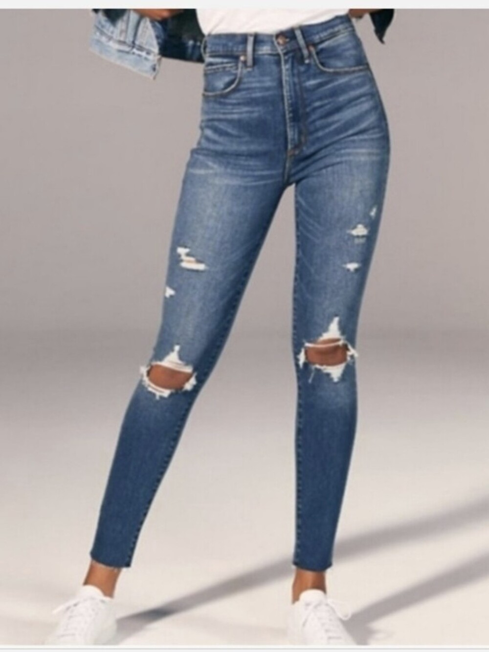 Abercrombie & Fitch Distressed Skinny Jeans - Blue